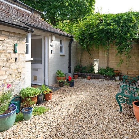 The Courtyard Cirencester Extérieur photo